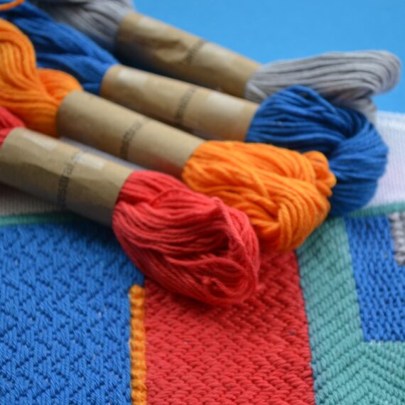 Kit Bleu – Needlepoint